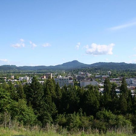 Travelodge By Wyndham Eugene Downtown/University Of Oregon 外观 照片
