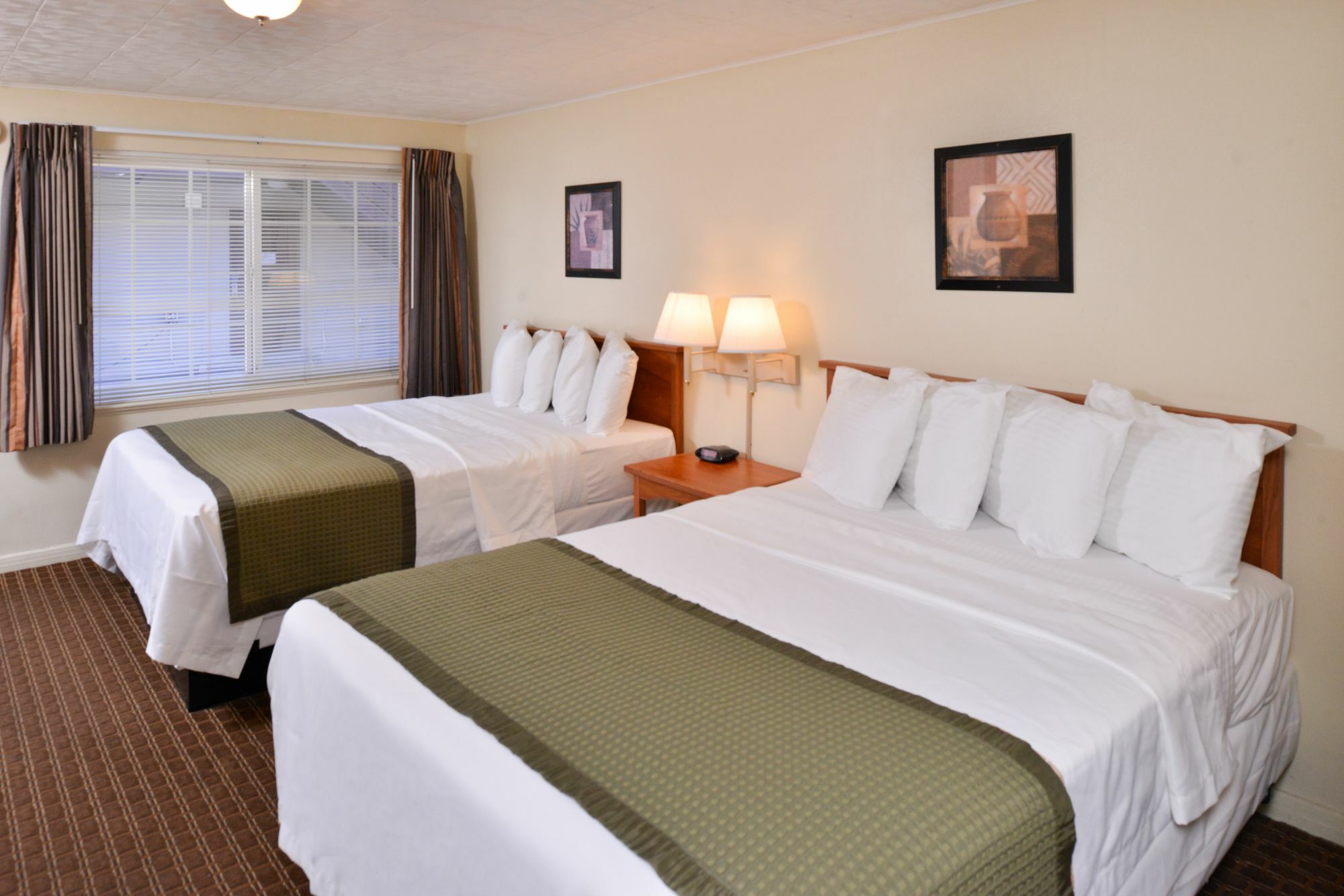 Travelodge By Wyndham Eugene Downtown/University Of Oregon 外观 照片