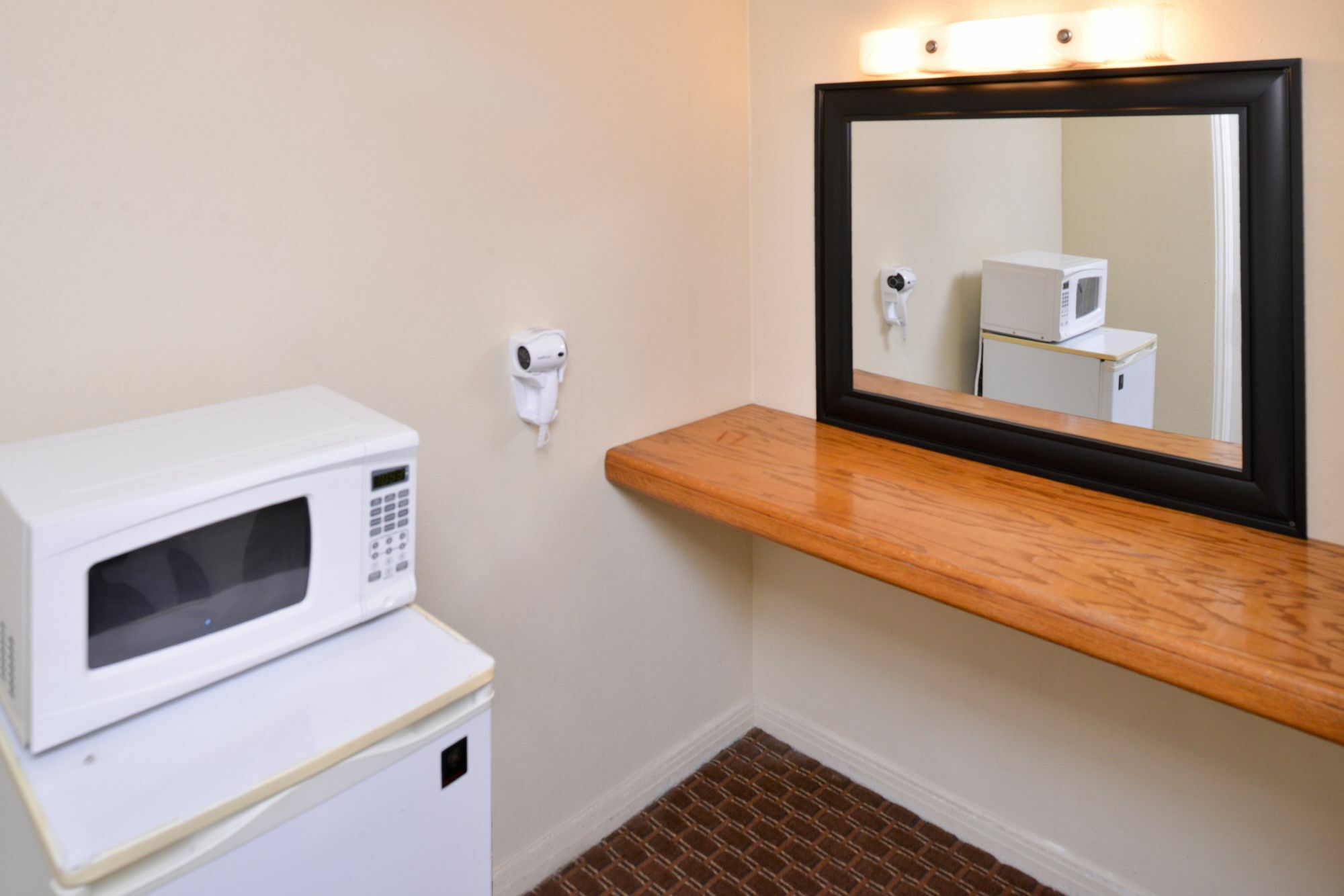Travelodge By Wyndham Eugene Downtown/University Of Oregon 外观 照片